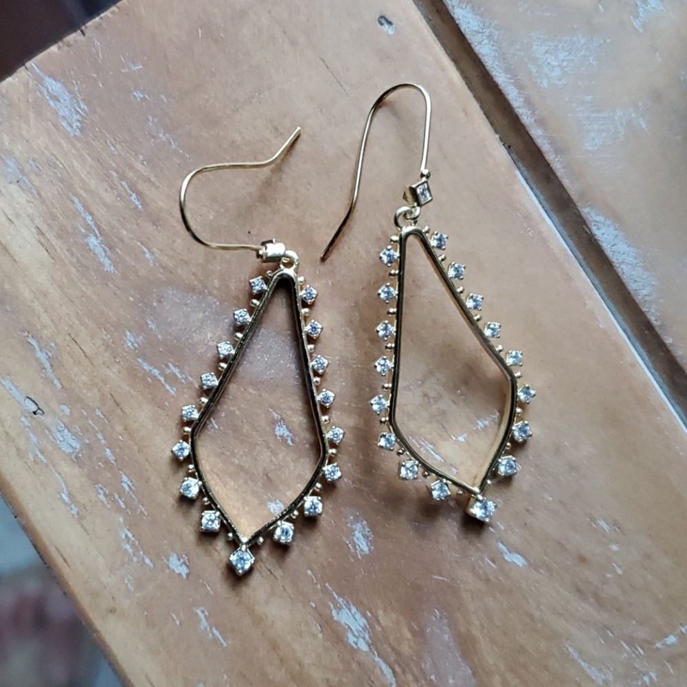 Kendra Scott Bea Drop Earrings in Gold